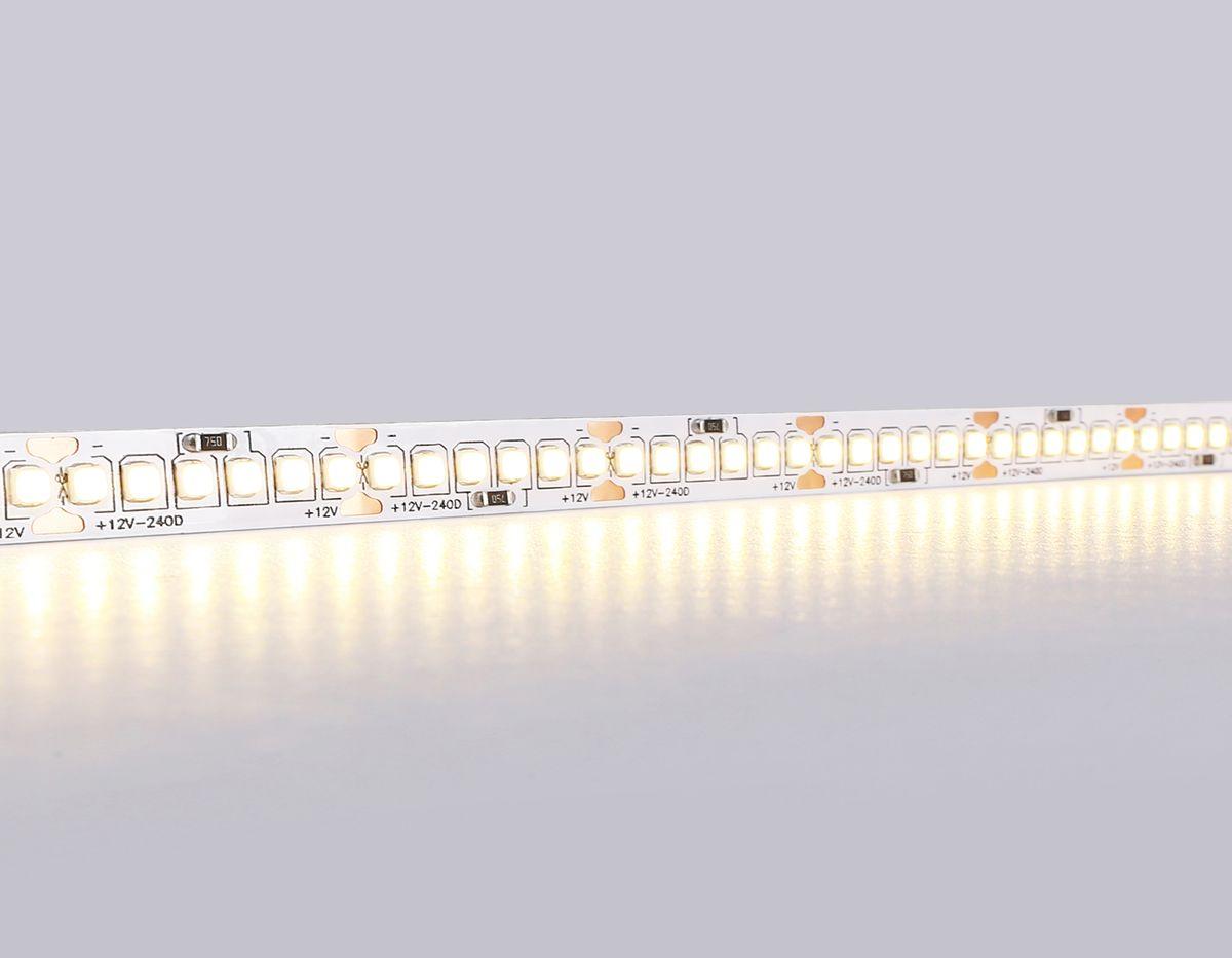 фото светодиодная лента теплый белый ambrella light 19,2w/m 240led/m 2835smd 3000к 5m gs1501 | 220svet.ru