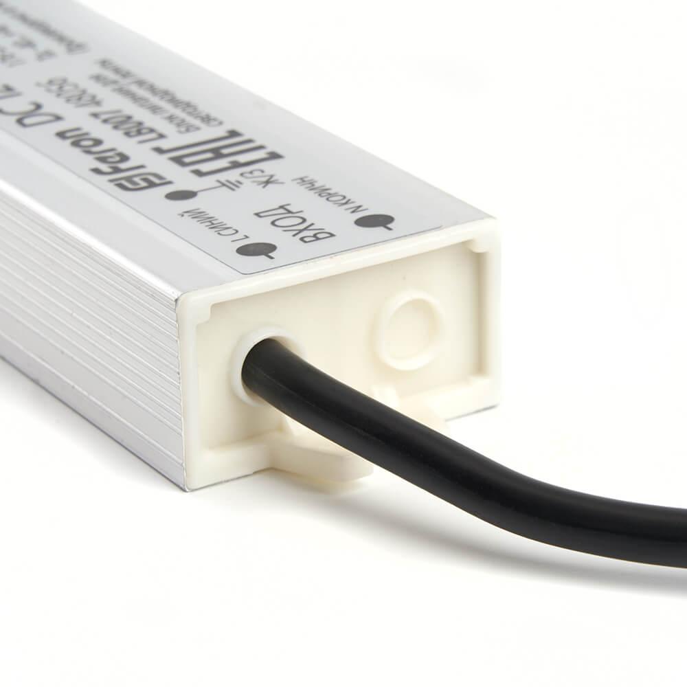 фото блок питания для светодиодной ленты feron lb007 12v 30w ip67 2,5a 48053 | 220svet.ru