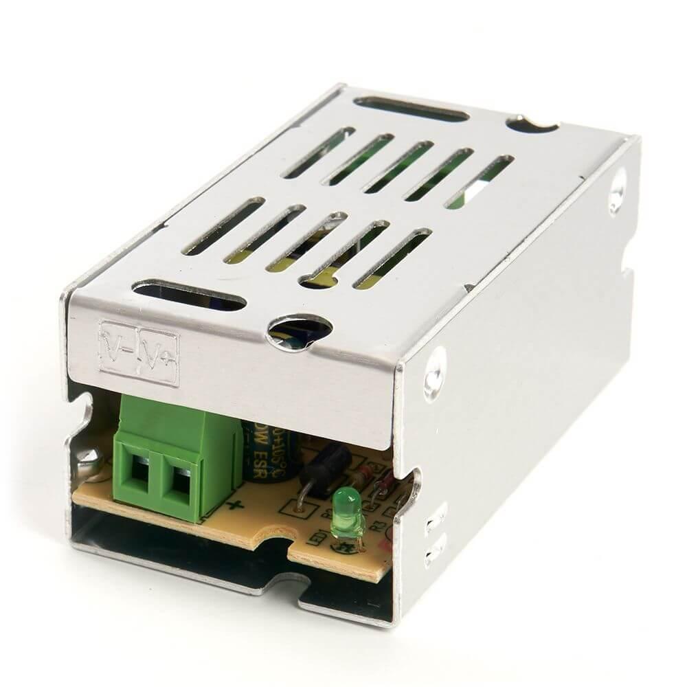 фото блок питания для светодиодной ленты feron lb002 12v 12w ip20 1a 48005 | 220svet.ru